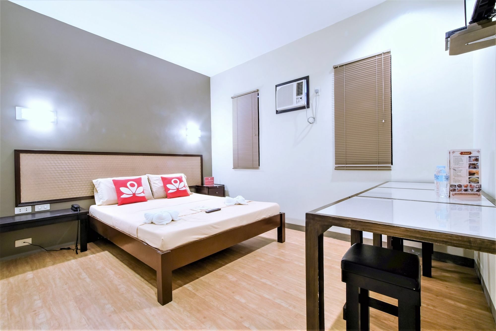 Zen Rooms Basic Aurora Пасай Экстерьер фото